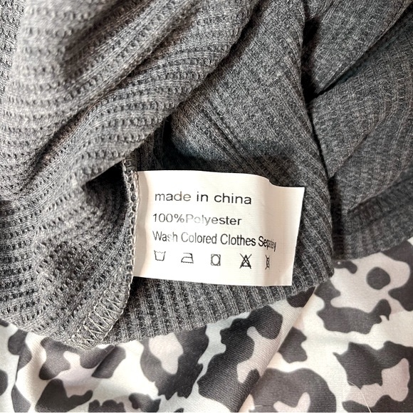 RXRXCOCO Leopard Animal Print Pullover Sweater Cozy Chic Top Size Small New! - Picture 7 of 9